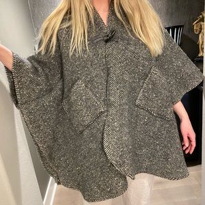 Vintage wool poncho!